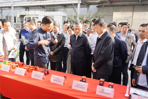 江苏省生态环境厅领导现场调研焦点娱乐承建环保用电监控系统